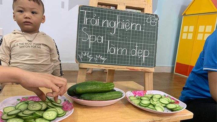 Trải nghiệm đắp mặt nạ dưa leo tại Spa Thiên Ánh